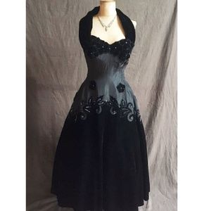 1950 vintage velvet dress